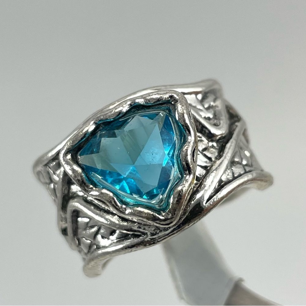Big Chunky Bright Blue Diamond CZ Trillion Cut Silver Tone Ring Band